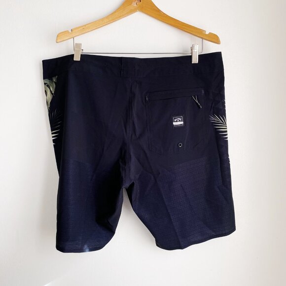 Billabong Kamea Monstera Airlite Board Shorts Nwot - Picture 8 of 10